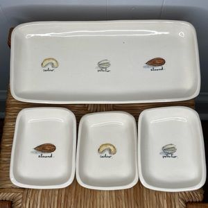 Rae Dunn Magenta 4 Piece serving set